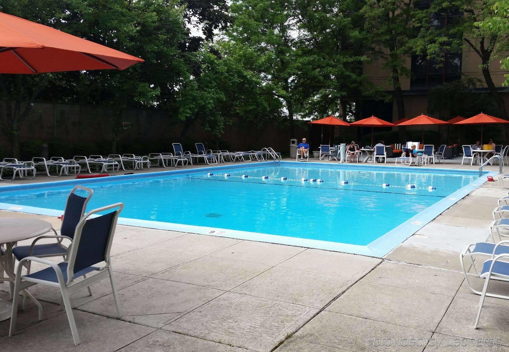 Courtyard By Marriott New York Laguardia Airport Hotel Luaran gambar